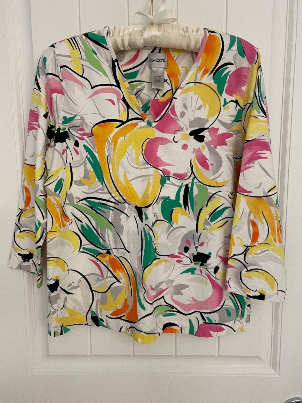 Chico’s Colorful V-neck Top, Size 1 (Small)